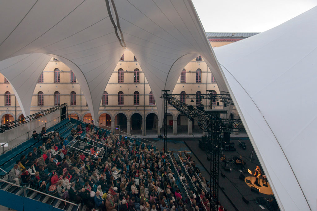 Mái che quảng trường Carre Des Arts - Tổng quan thiết kế