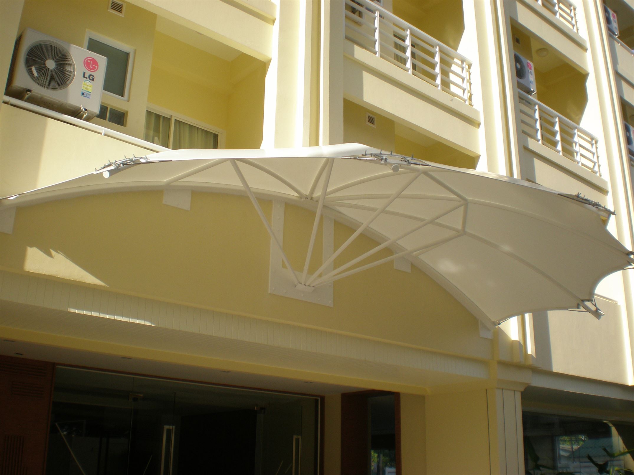 bạt căng ngoài trời canopy