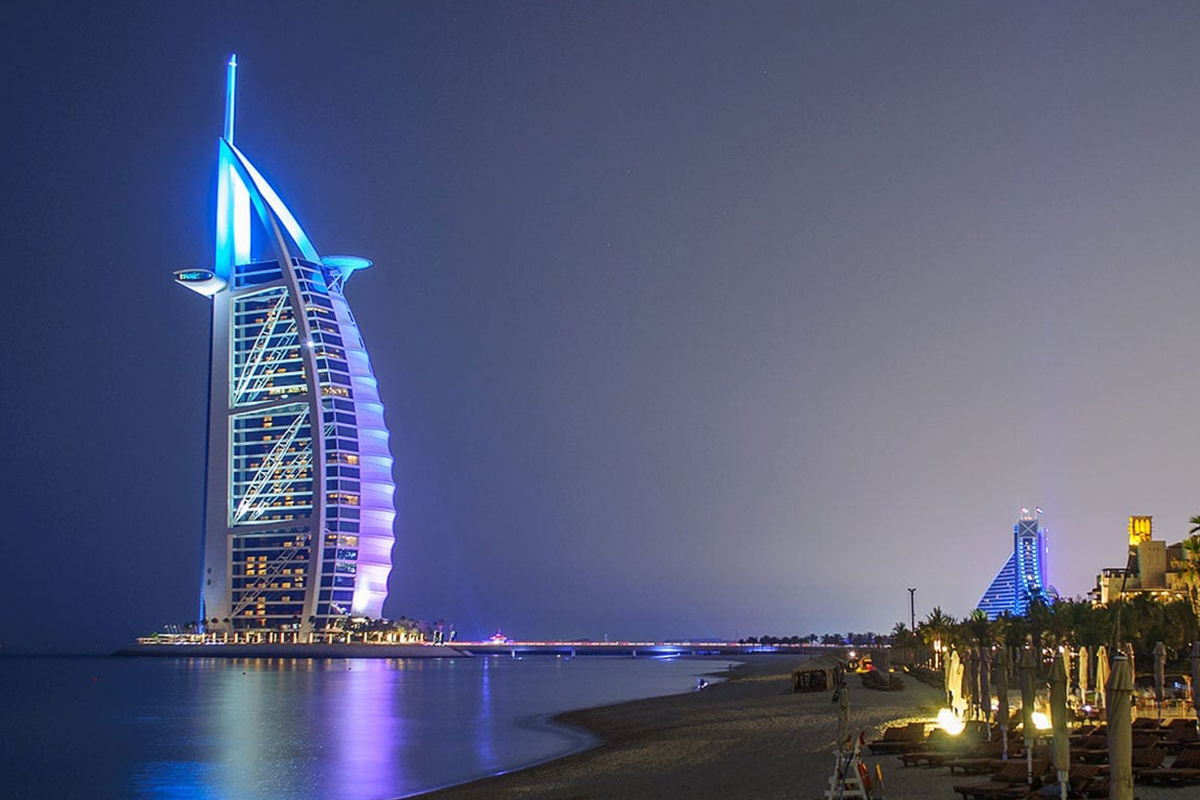 Burj Al Arab Hotel nổi tiếng với cấu trúc mặt đứng PTFE cách nhiệt 2023