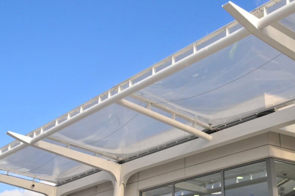 Một dạng ETFE foil đệm khí dùng làm canopy, tối ưu nhiệt