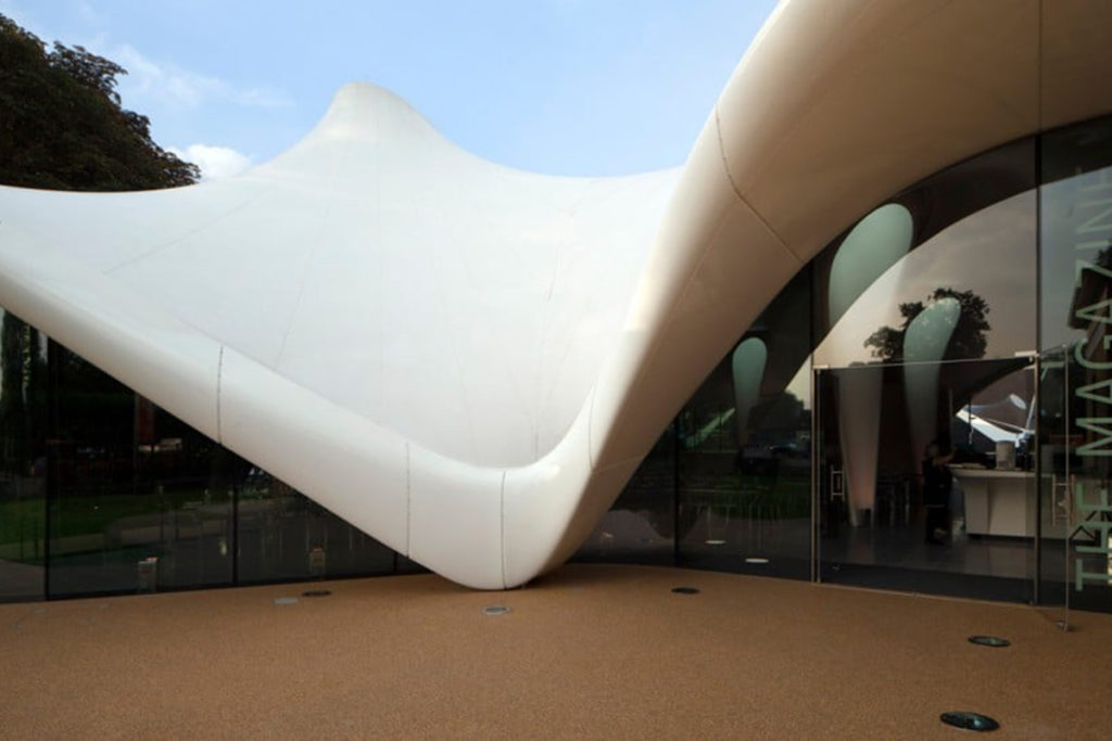 Chi tiết mái che gallery Serpentine Sackler thể hiện sự hợp tác với Zaha Hadid Architects