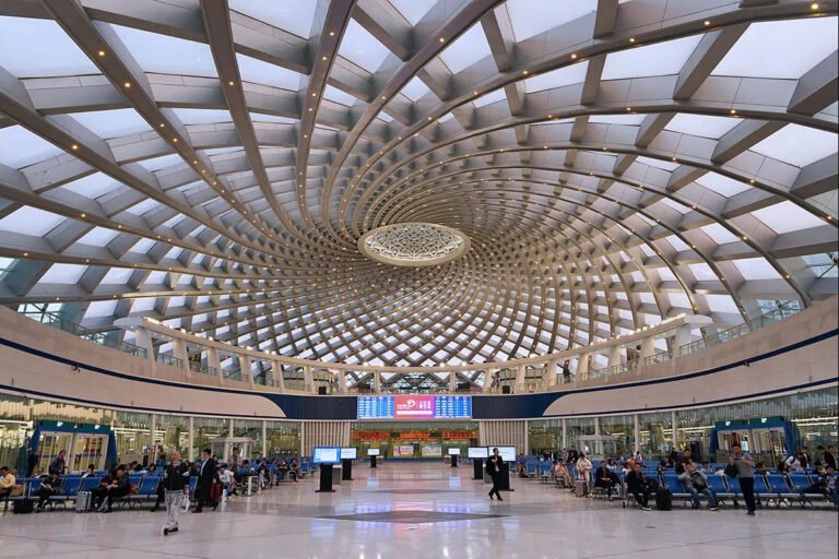 Mái lấy sáng sảnh nhà ga, so sánh ETFE và kính