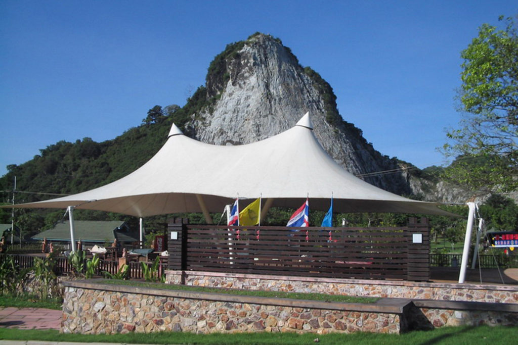 Thi công mái che bạt căng Hải Phòng - mái che chòi nghỉ resort