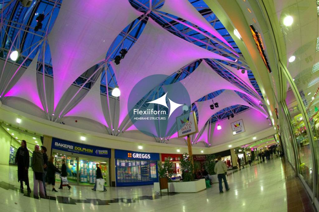 Mẫu mái che cánh buồm kết hợp chiếu sáng | Nguồn ảnh: Architen