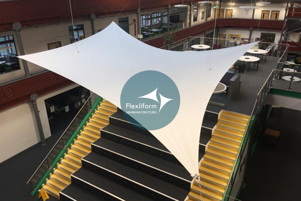Mẫu mái che cánh buồm đại học Leeds City College, Atrium Sail | Nguồn ảnh: Tensile Fabric UK