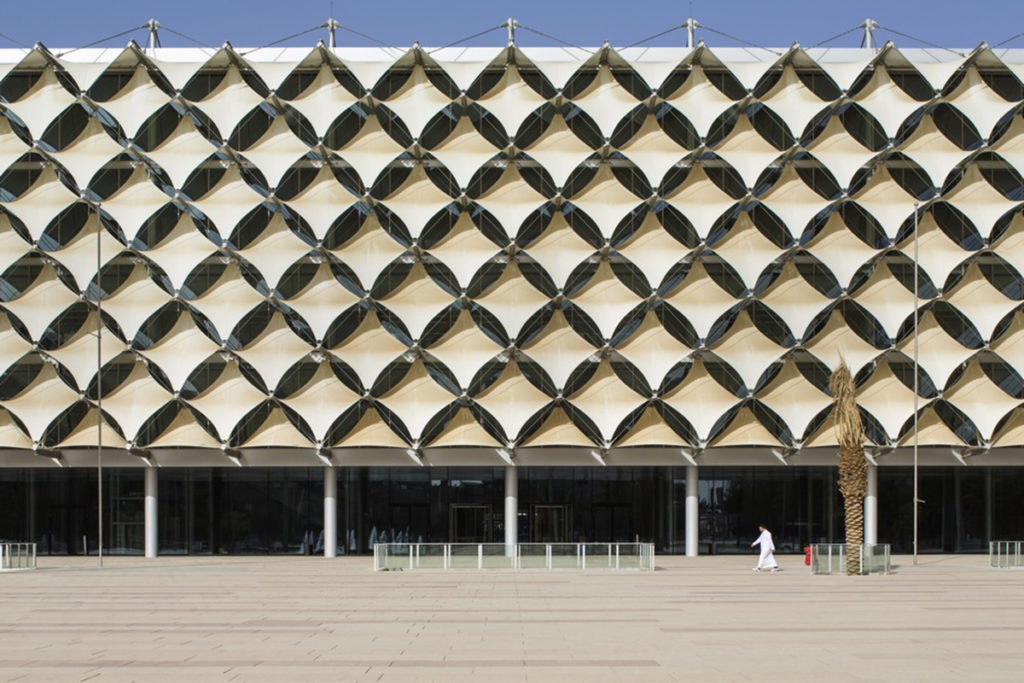 Tensile Facade PVDF - Vỏ bao che cực ấn tượng cho thư viện quốc gia King Fahad