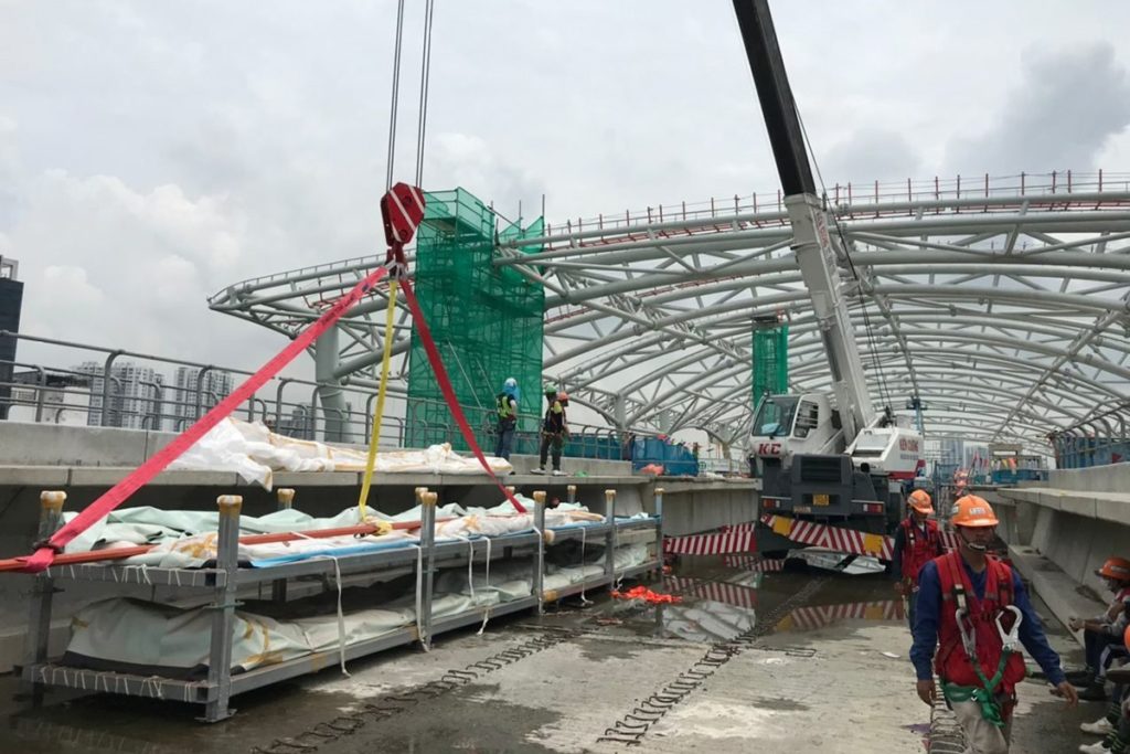 Thực tế thi công mái che Metro Tân Cảng bạt căng PTFE