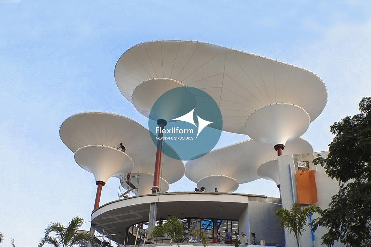 Thi công mái che bạt căng nghệ thuật shopping malls 5