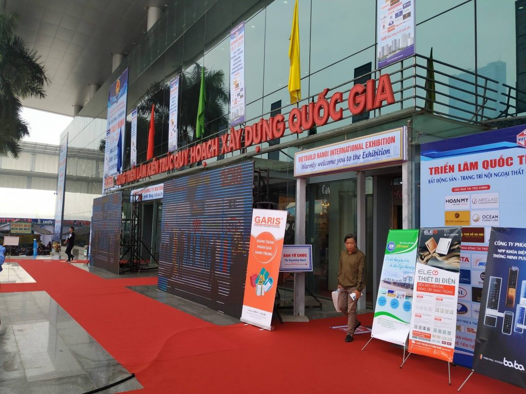 nhiều đơn vị tham gia triển lãm vietbuild 2019