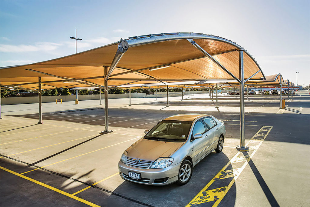 Mẫu mái che nhà xe với thiết kế hiện đại