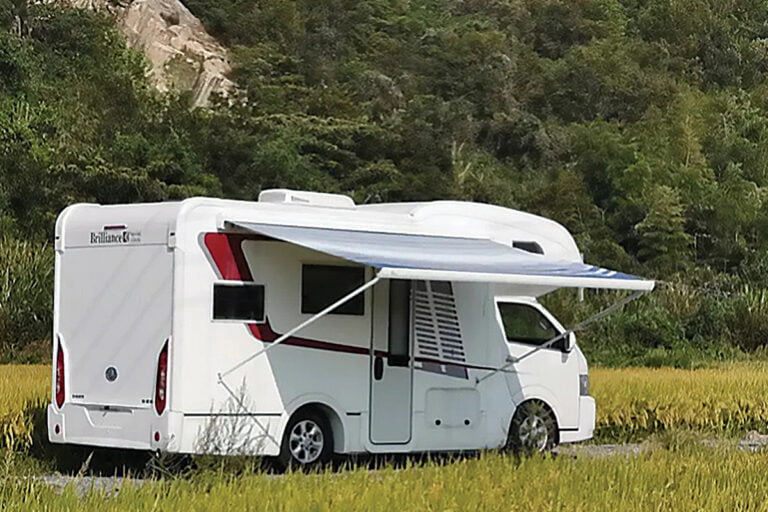 Mái hiên cuộn gắn xe dã ngoại Mobihome