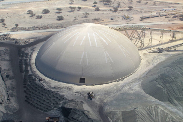 Vòm kho đá vôi Star Cement, Ras Al Khaimah, UAE