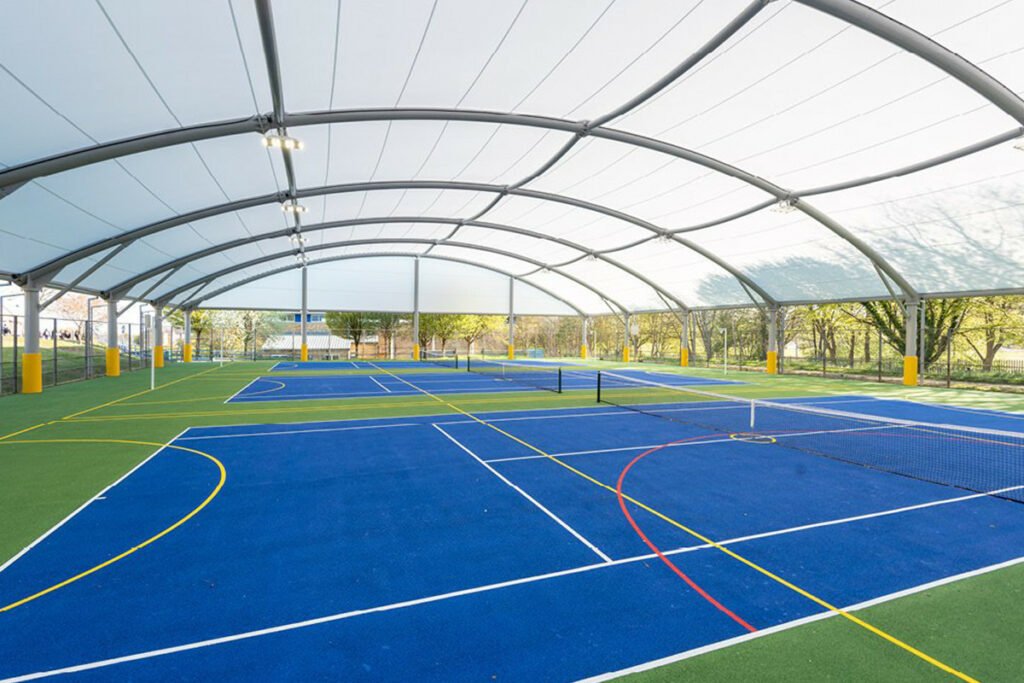 Mái che sân tennis tạo điểm nhấn độc đáo cho công trình của bạn