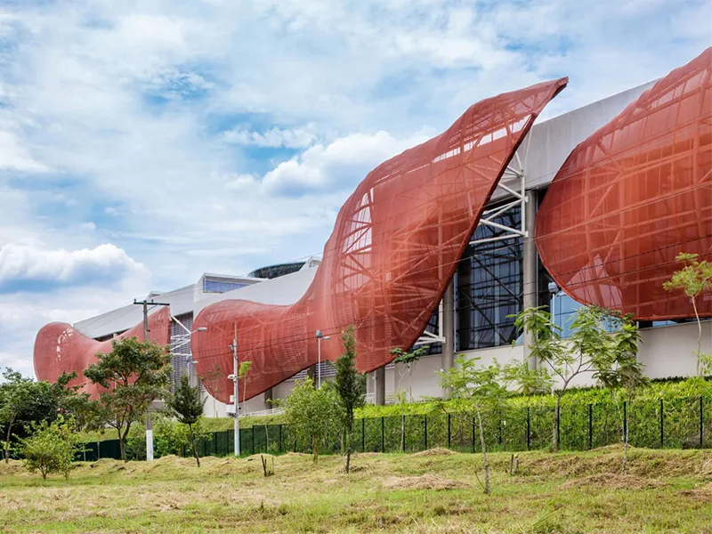 Flexiiform_tensile fabric facade_là gì 1