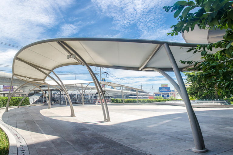 Mái che lối đi bộ Central West Gate