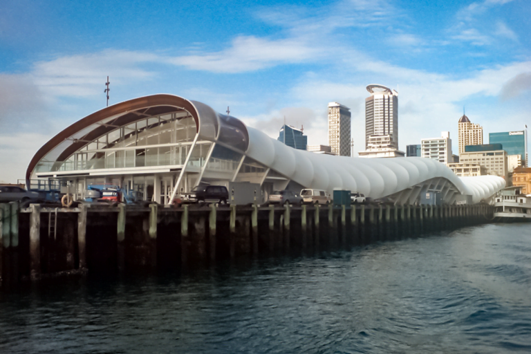 Mai che cau tau bat cang-covered wharf-ETFE-Queen-Wharf-source-fabricstructure.co