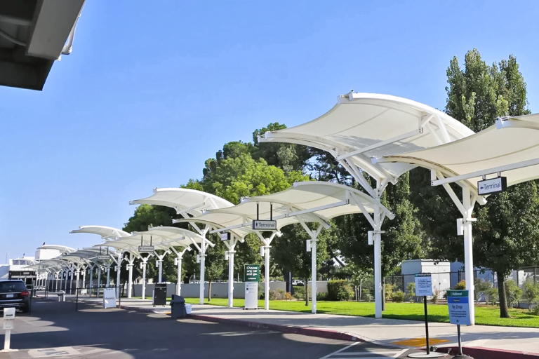 Mái che lối đi - covered walkway - PTFE - Fresno Airport - source est-na -1