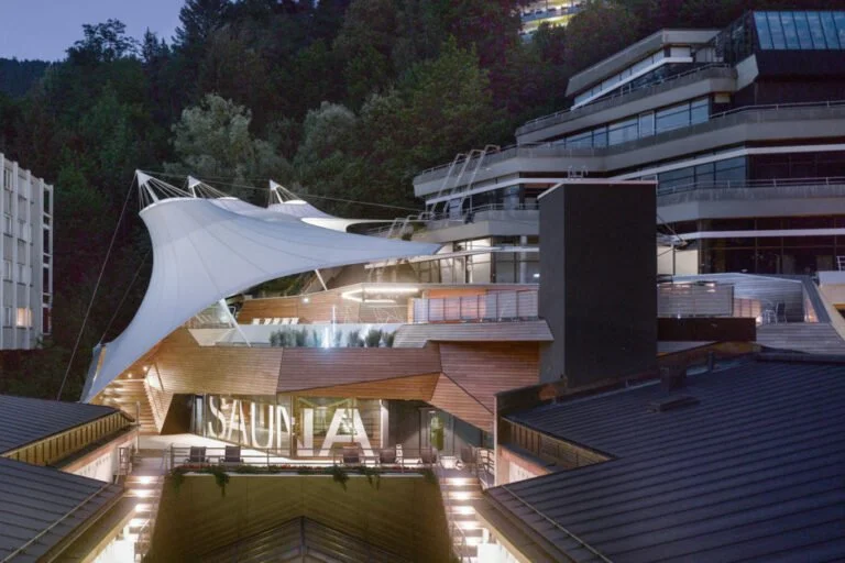 Palais_Ho-boi-co-mai-che-2