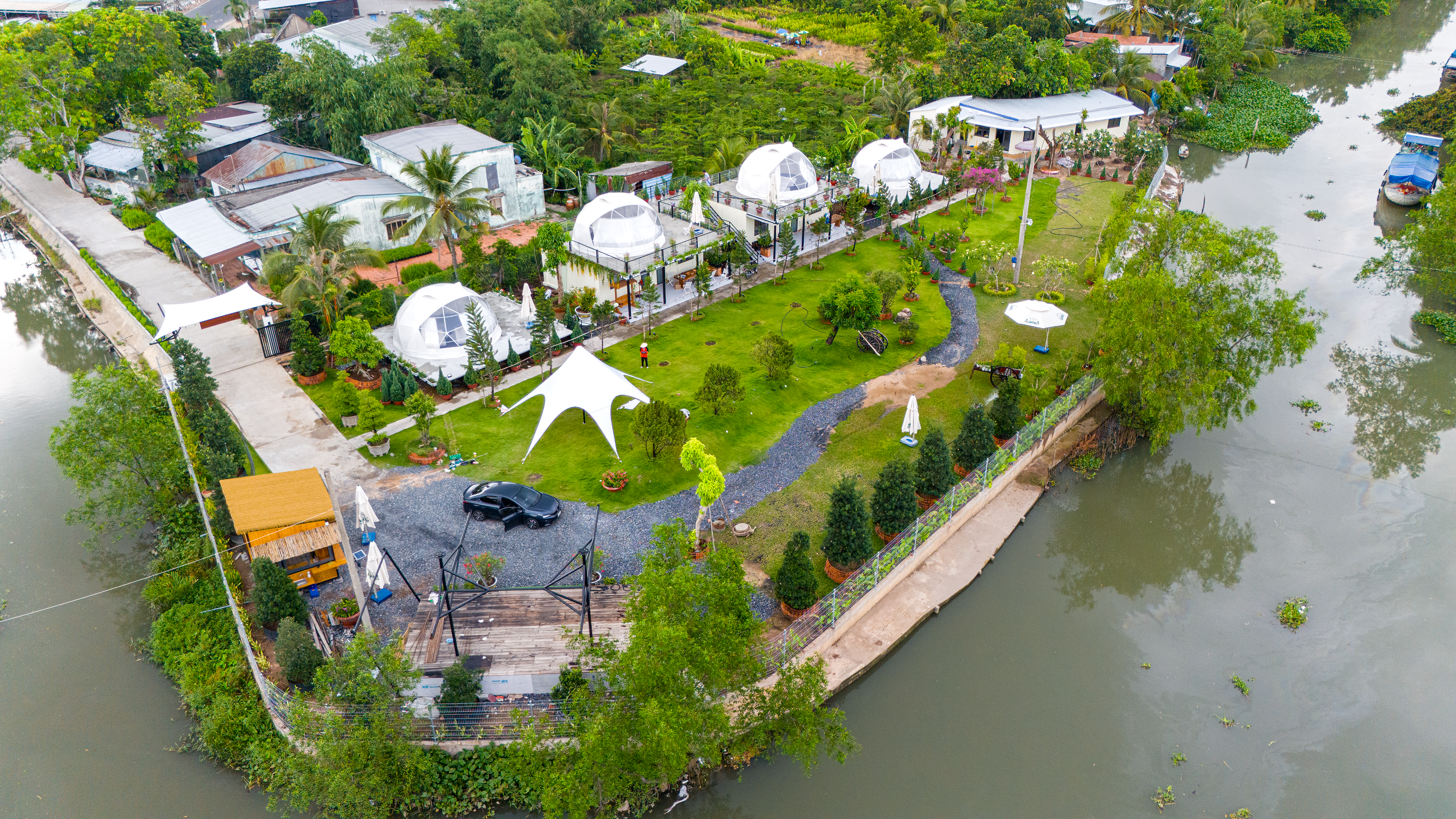 Lều Dome_Toàn Cảnh Glamping Sadec | Thiết kế & Thi công Flexiiform