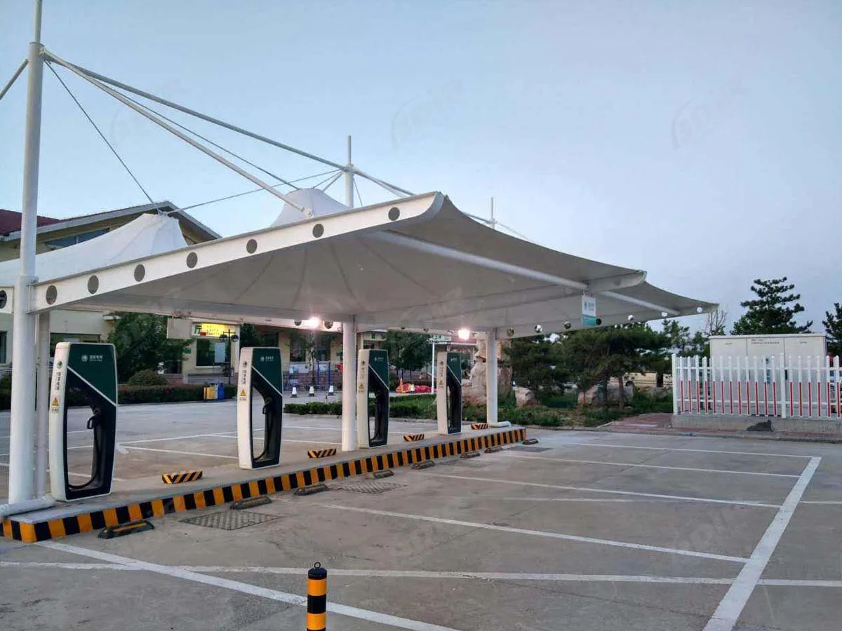 Mái che trạm sạc xe điện màng căng tùy biến thiết kế
